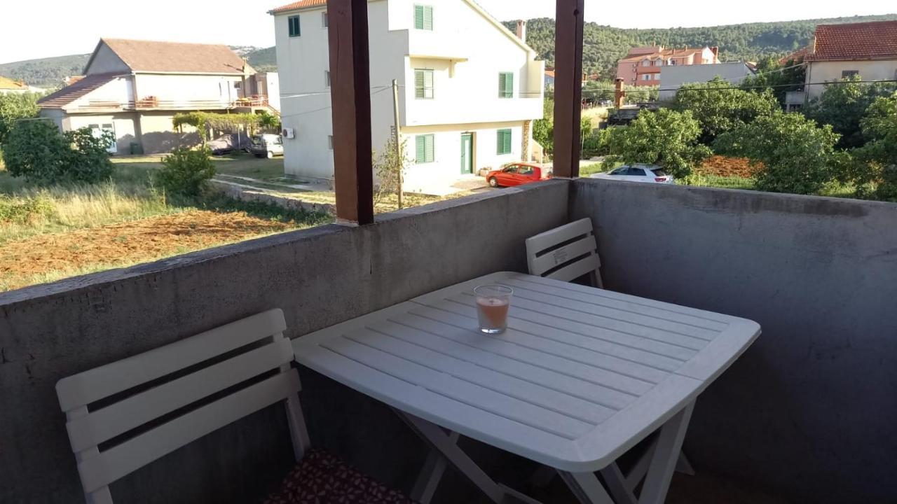 Apartmani Marija Pasman Ngoại thất bức ảnh