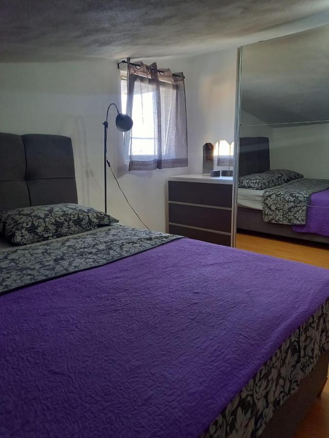 Apartmani Marija Pasman Phòng bức ảnh