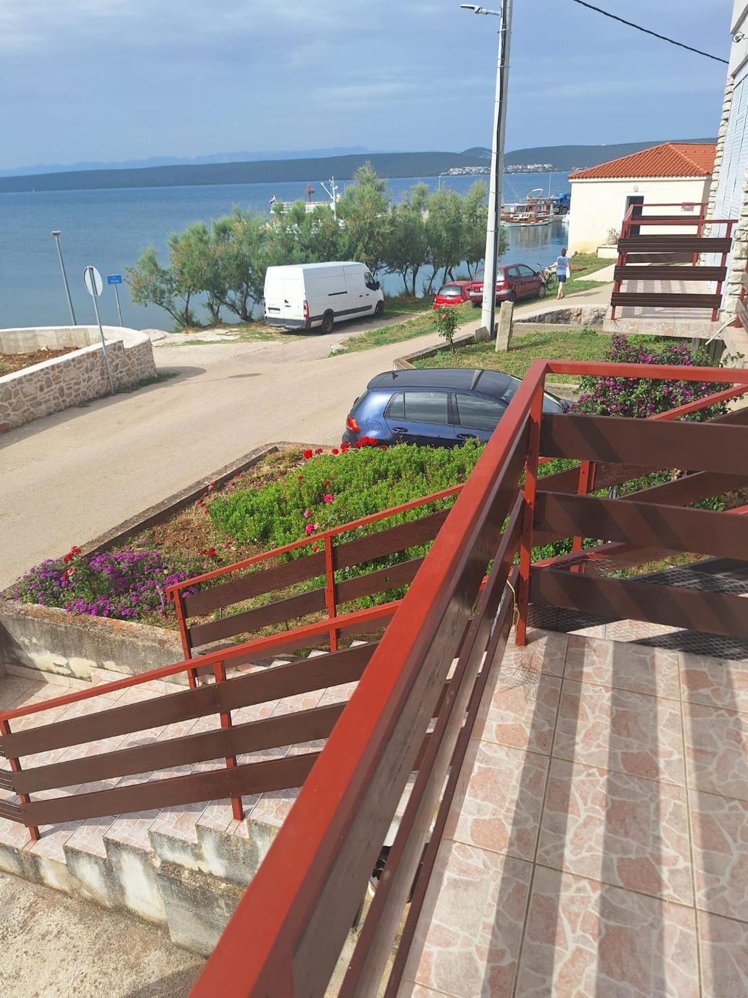 Apartmani Marija Pasman Ngoại thất bức ảnh